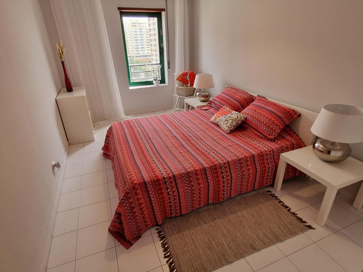 Apartamento Encantador Com Piscina Aquecida Portimão Exteriér fotografie